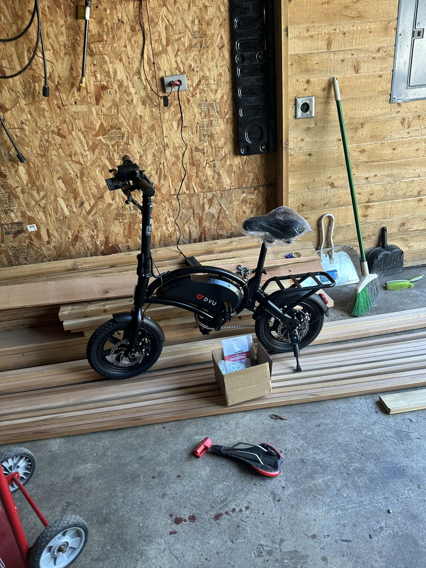 DYU D3F BRAND NEW bike
