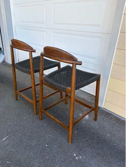 2 WORLD MARKET BARSTOOLS
