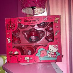 Vintage Hello Kitty Tea Cup Set