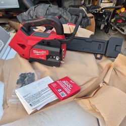Milwaukee
M18 FUEL 14 in. 18V Lithium-Ion Brushless Cordless Battery Top Handle Chainsaw (Tool Only STORE PRICE $349