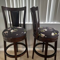 3 Comfy Bar Stools- Swivel