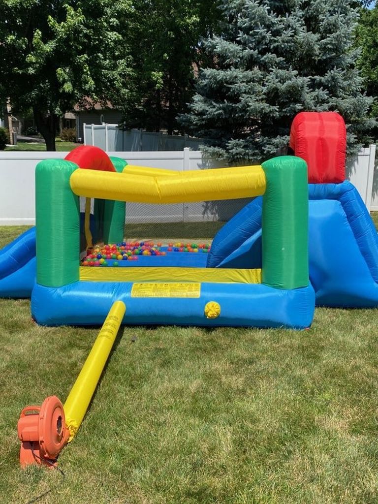 Little Tikes Jump and Double Slide Bouncer