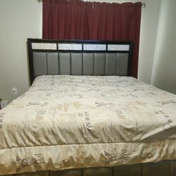 King size bed with box spring