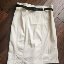 Designer Vintage Elegant Ivory Skirt w Black Belt, Made in Italy, IT 42, US 4-6