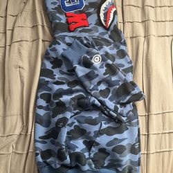 Bape hoodie size M
