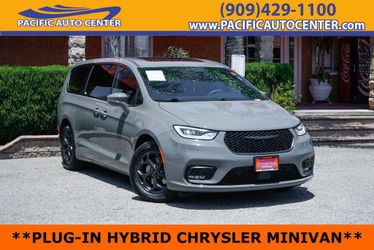 2022 Chrysler Pacifica Hybrid