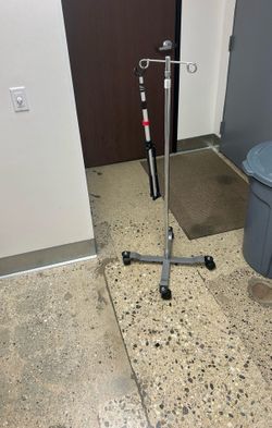 Adjustable IV stands