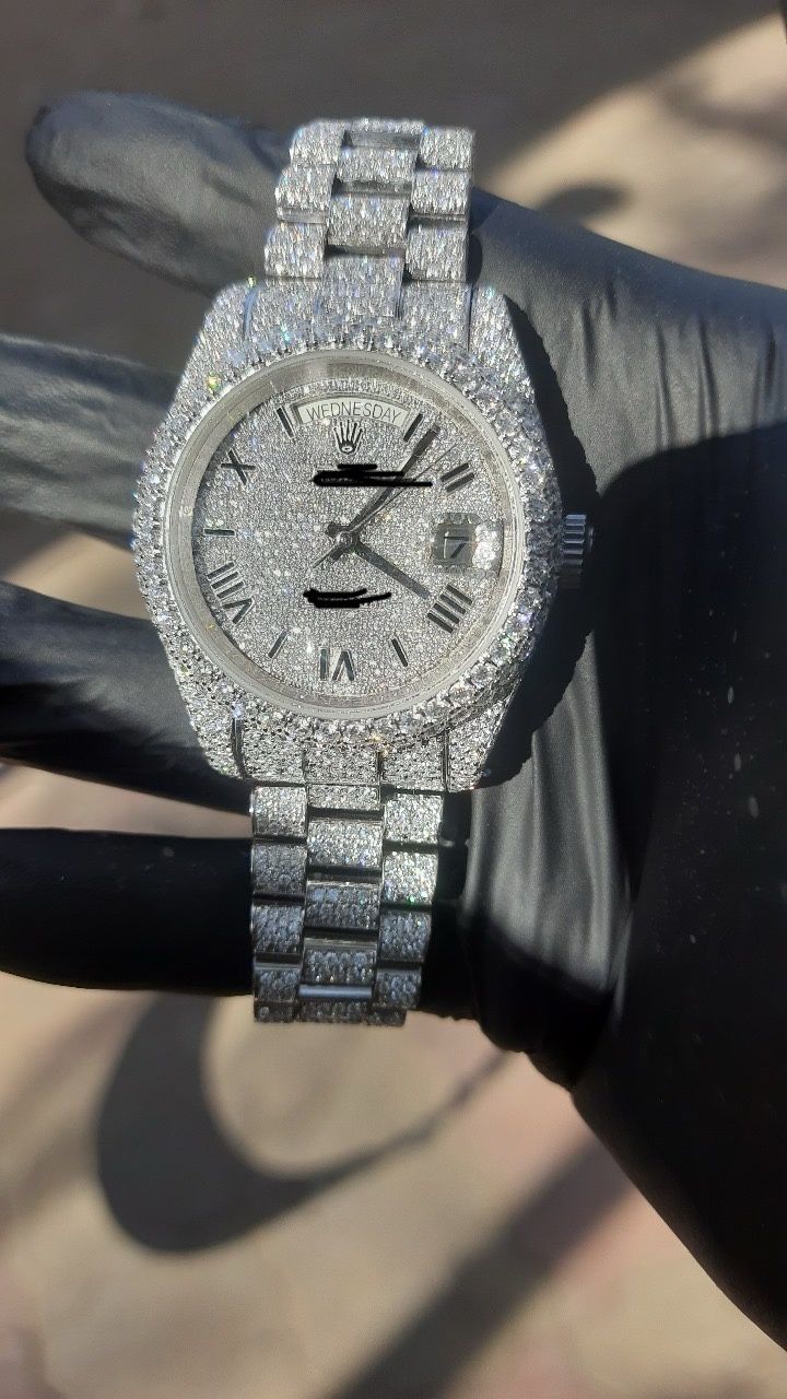 Luxury Men’s Watch Vvs Moissanite