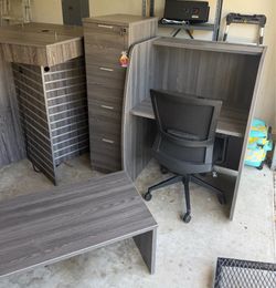 Commercial Desk Set
