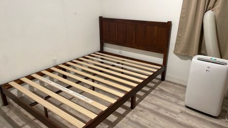 New queen size bed frame