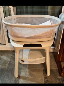 4 moms mamaRoo