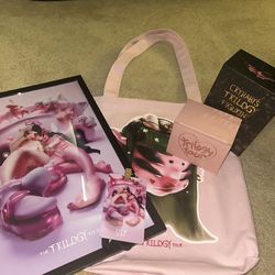 Melanie Martinez trilogy tour vip set