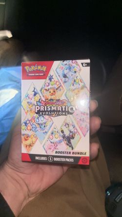 Pokémon Scarlet & Violet Prismatic Evolutions Booster Bundle