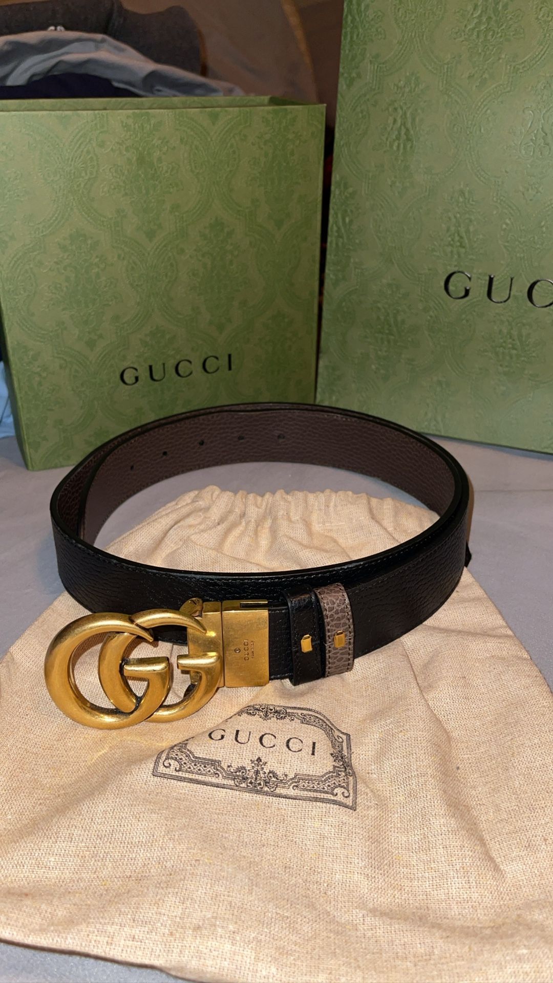 Gucci belt black and brown reversible 