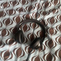 Beats Solo 4 Noise Cancelation Brown