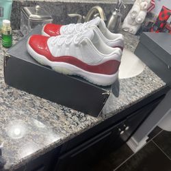Jordan 11 Retro Low Cherry (2016) (GS)