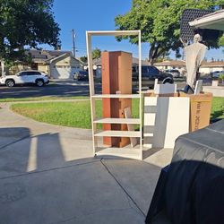 Free Shelves