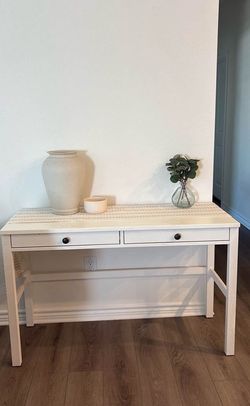 Ikea desk entry table