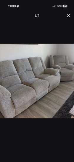 Jeromes recliners