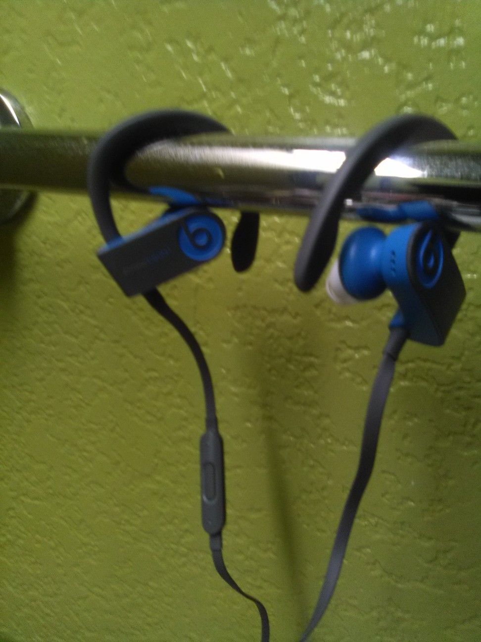 Powerbeats 3 Bluetooth Earbuds