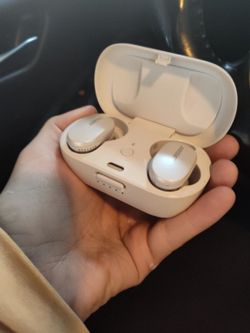 Bose QuietComfort Earbuds with Charging Case