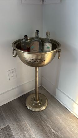 Champagne ice holder
