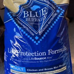 Blue Buffalo Dog Food Adult Chicken & Brown Rice 30 Lb