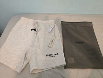 Small Light Oat Essentials Fear Of God Shorts