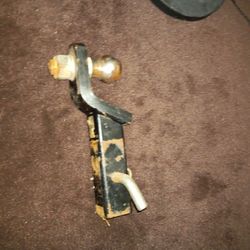 Curt 45041 Hitch Ball Mount Class III Black Fits 2" Receiver 7500 lb GTW