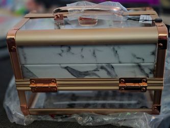Makeup case