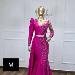 Vestido De Diseñador Toda La Cola Bordada A Mano En Rojo Large Y Rosa M