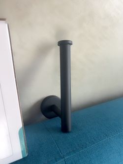 New Black Metal Toilet Paper Holder