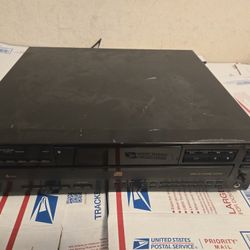 Sony CDP-C535 5 Disc CD changer