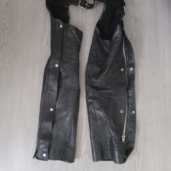Mustang Leather Motorcycle Chaps Size Large 