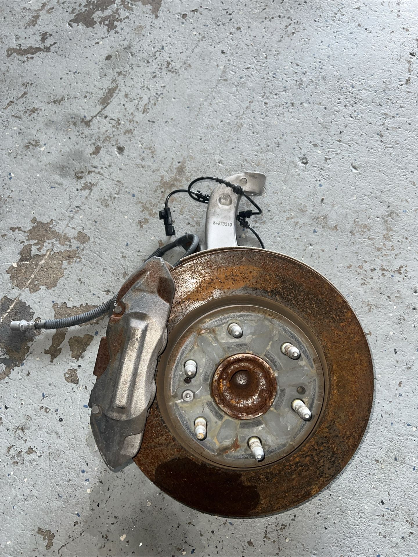 Passenger Right Front Spindle/Knuckle 84673210 Fits 19-25 Silverado 1500 2WD