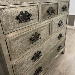 Dresser 7 Drawer Thomasville LE