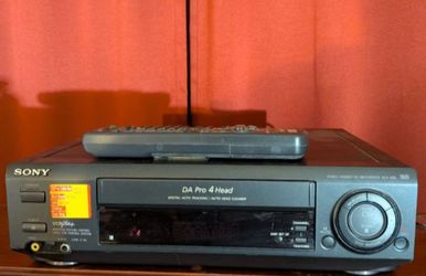 SONY SLV-495 VHS VCR Player Recorder Remote