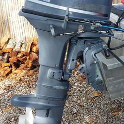 40 hp Yamaha outboard motor
