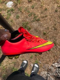 Nike Mercurial Vapor 10 FG Hyper Punch