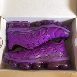 Nike Airmax,vapormax And Pumas 
