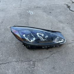 2022 Escape Headlight