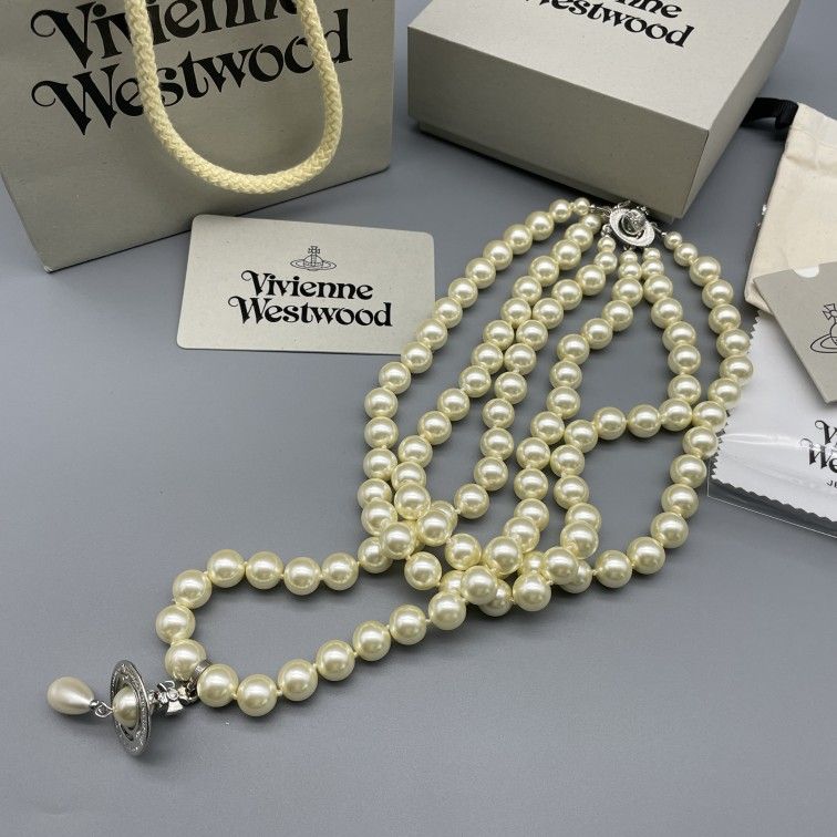 Vivienne Westwood Three Row Pearl Bas Relief Choker in Silver
