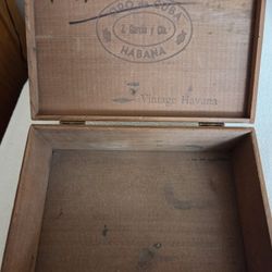 CUBAN CIGAR BOX