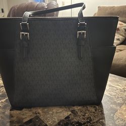 Authentic Michael Kors Bag 