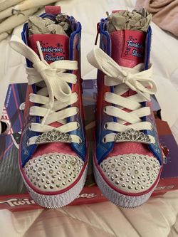 SHOES SKECHERS🌺🦄🌺🦄🌺🦄size “1” sólo usados un rato🦄🦄🦄
