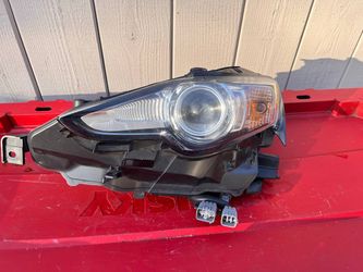 2016 Lexus IS200t - Headlight - Driver Side, without Bulb, HID/Xenon