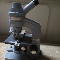 Microscope 