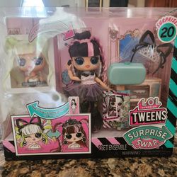 LOL Tweens Surprise Dolls Set
