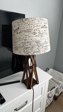 Table lamp