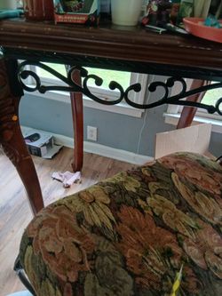 Bar table